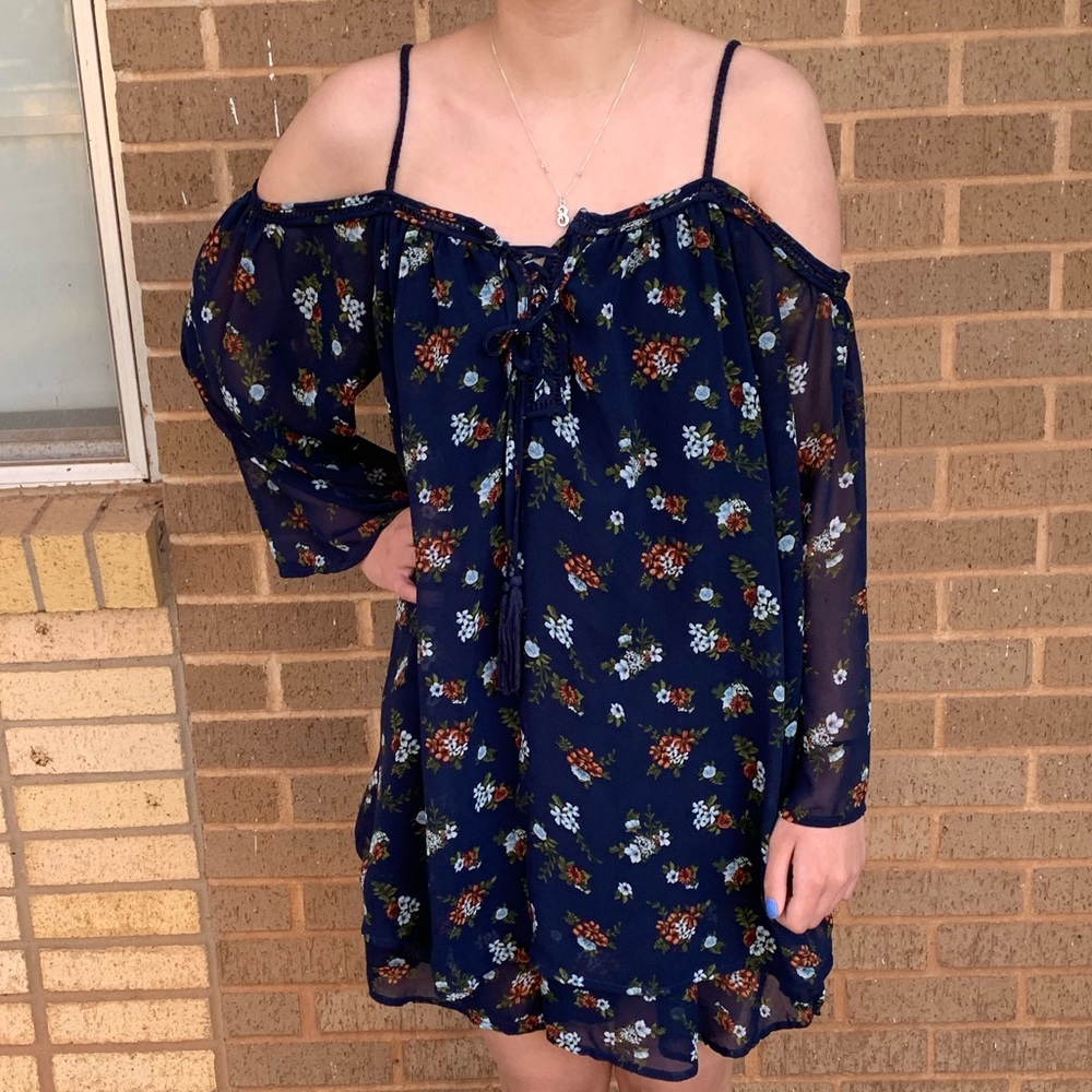 🌻 Floral Off-Shoulder Dress